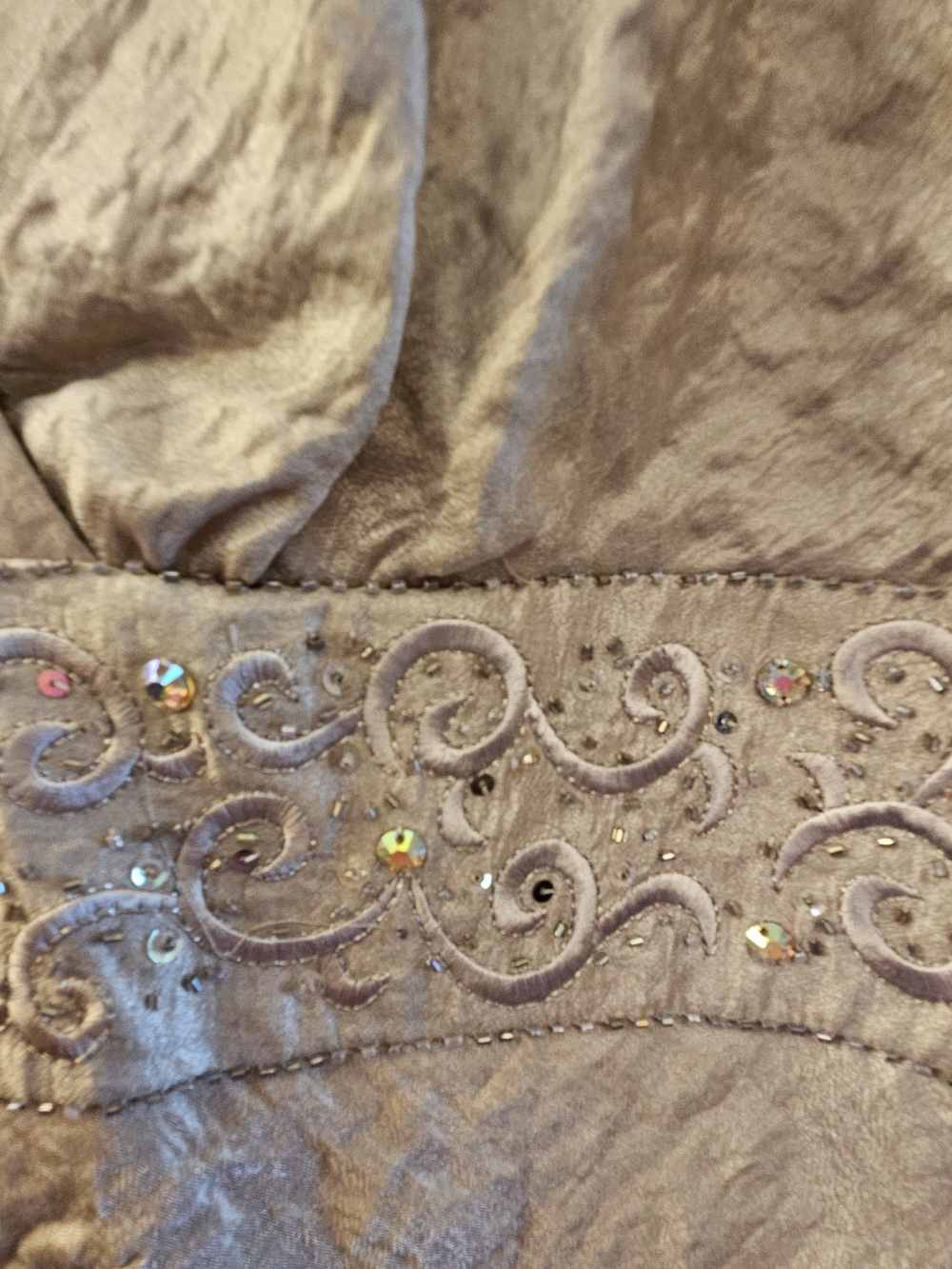 Alex Evenings Silver Tiered V-Neck Cocktail Dress - Picture 2 of 3